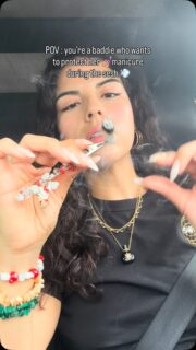 If you get your nails done and enjoy a sesh, you belong here 💅

Follow for:
• sesh etiquette
• manicure protection tips
• crystal ritual tools
• baddie essentials

Fresh nails every sesh.💅🏽🌸

Bonus✨I hand make every clip 🤭

Comment CLIP if you want the link.

Save this for your next sesh 💅
