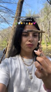 POV: you finally got your nails done 💅

And you’re not about to ruin them during the sesh.💨

That’s why I started making Sweeder clips.🤭

They hold your sesh so your nails stay fresh and your fingers stay protected.

And because they’re crystal and copper, they double as a ritual tool for sage and incense.🧘🏻‍♀️🧘🏽‍♂️🧘

Fresh nails every sesh.💅🏽

Bonus✨I hand make every clip 🤭

Comment CLIP if you want the link.

Save this for your next nature sesh 💅